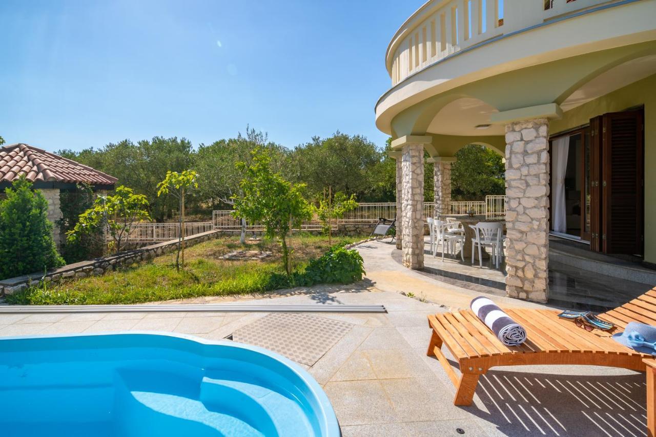Villa Lusi house à Sveti Filip i Jakov Extérieur photo