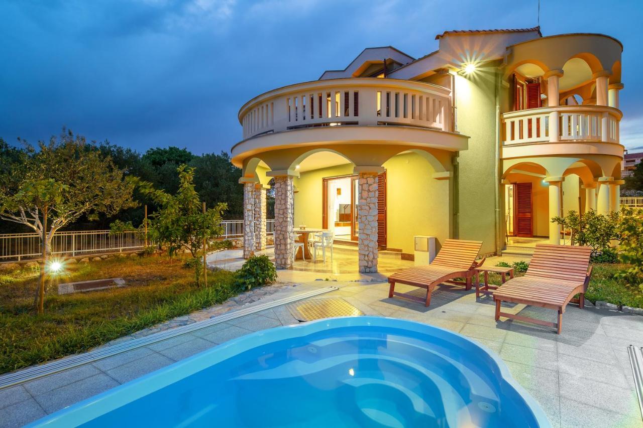 Villa Lusi house à Sveti Filip i Jakov Extérieur photo