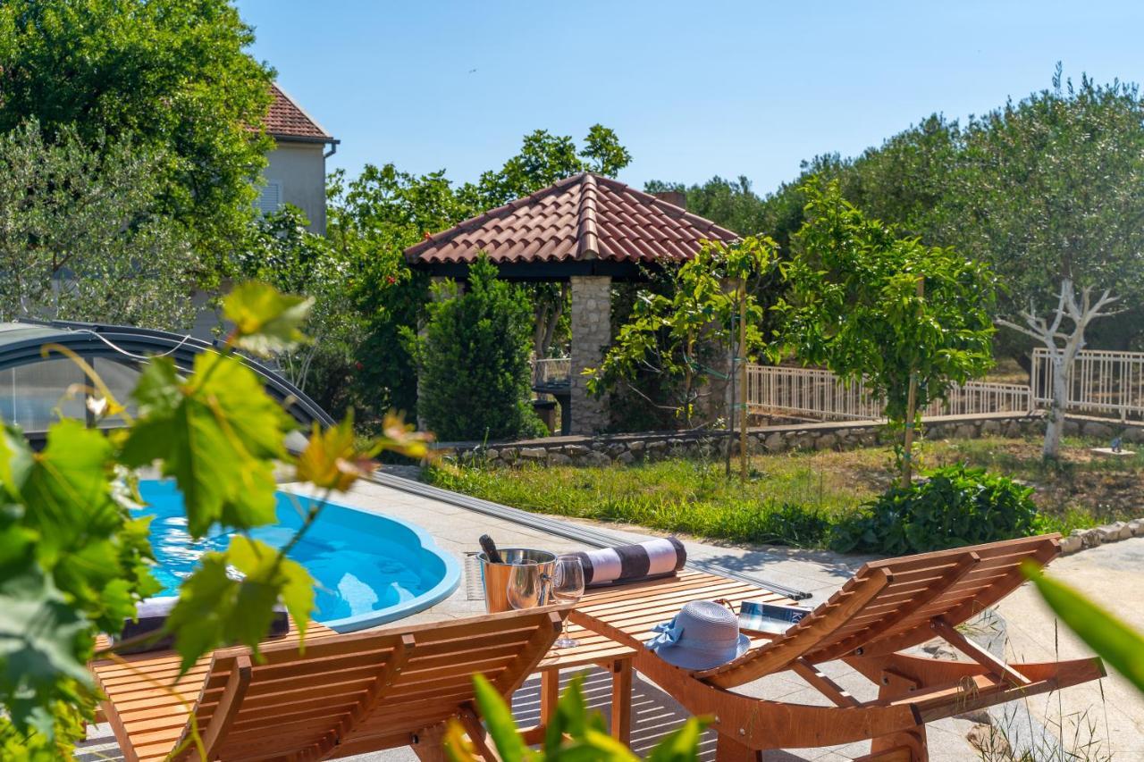 Villa Lusi house à Sveti Filip i Jakov Extérieur photo
