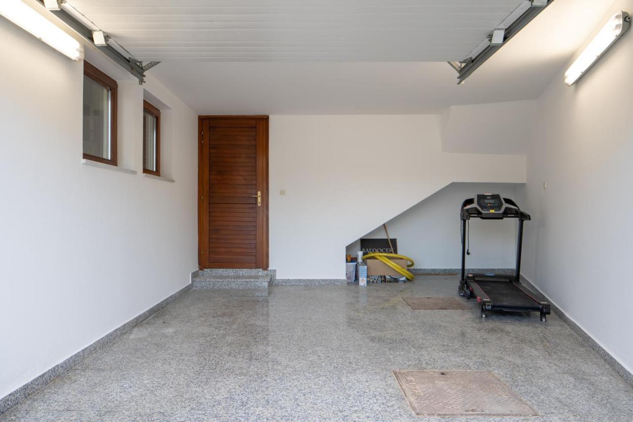 Villa Lusi house à Sveti Filip i Jakov Extérieur photo